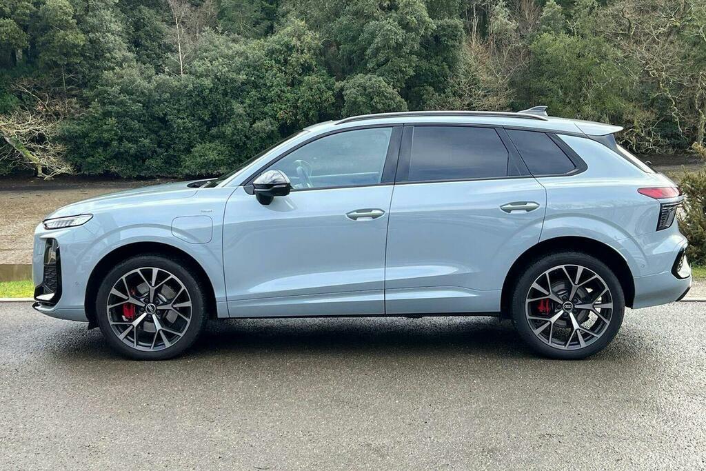 Audi Q3 1.5 E Hybrid Launch Edition Suv Plug In WK75UWN Grey #6