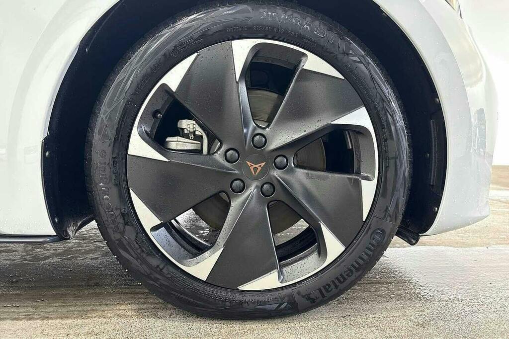 Cupra Born E Boost 77Kwh V2 Hatchback KP25VZZ White #5