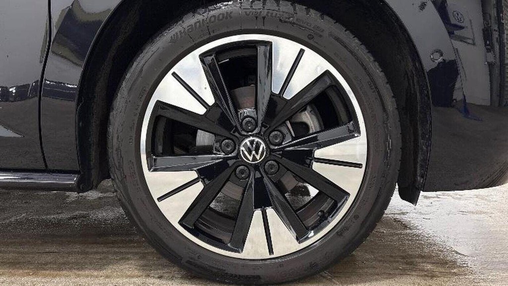 Volkswagen Multivan 2.0 Tdi Style Mpv Dsg KR25DOJ Black #5