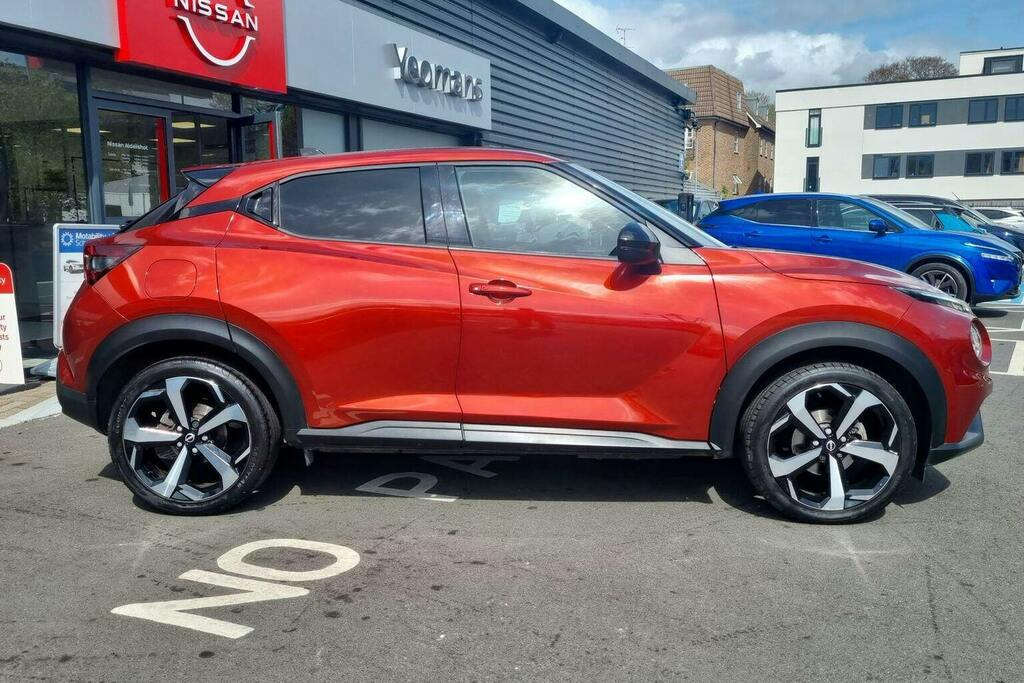 Nissan Juke 1.0 Dig T Tekna Suv WR72SYP Red #2