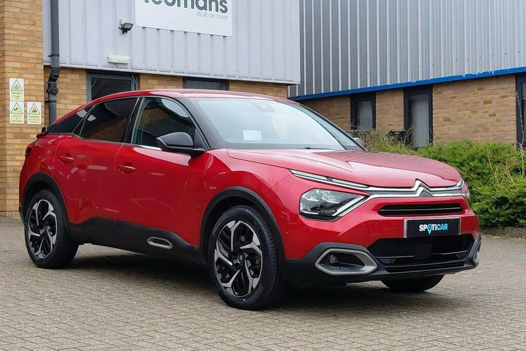 Citroen C4 1.2 Puretech Shine Hatchback Red