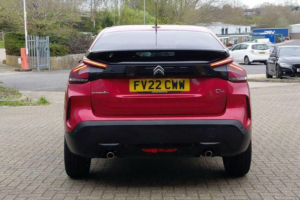 Citroen C4 1.2 Puretech Shine Hatchback FV22CWW Red #4