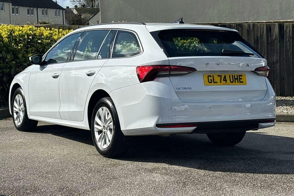 Skoda Octavia 1.5 Tsi E Tec Mhev Act Se Technology Estate Pe White #5