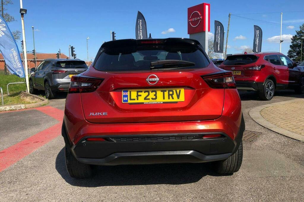 Nissan Juke 1.0 Dig T Tekna Suv LF23TRV Red #4