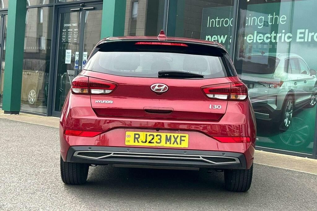 Hyundai I30 1.0 T Gdi Mhev Premium Hatchback Hybrid Red #4