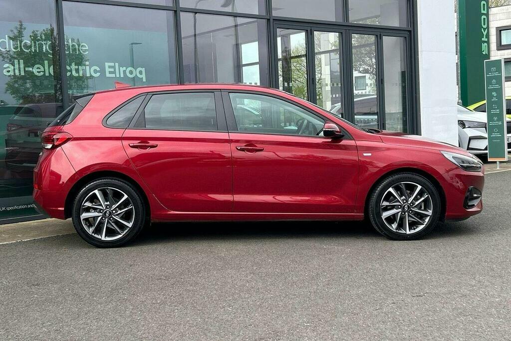 Hyundai I30 1.0 T Gdi Mhev Premium Hatchback Hybrid Red #2