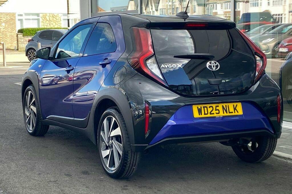 Toyota Aygo X 1.0 Vvt I Edge Hatchback X Shift WD25NLK Blue #4