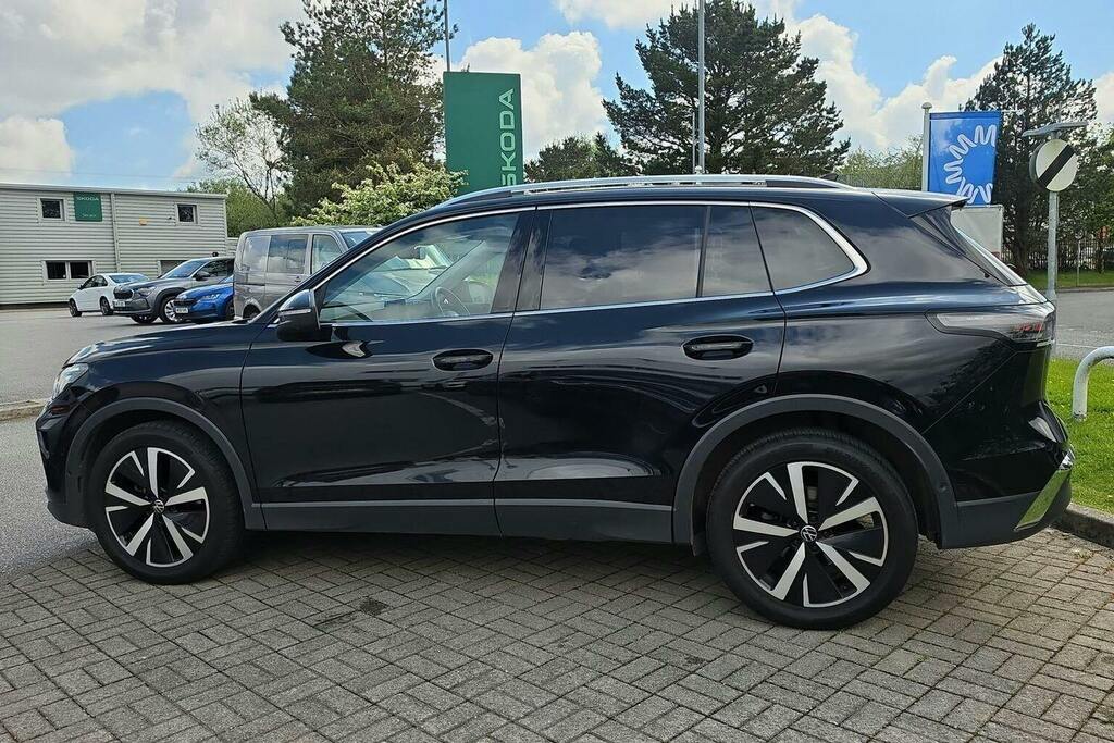 Volkswagen Tiguan 1.5 Etsi Mhev Elegance Suv Hybrid Dsg WD24OBA Black #6