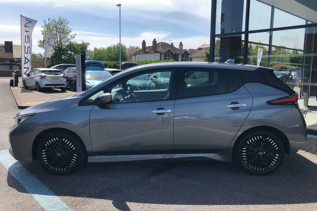 Nissan Leaf 39Kwh N Connecta Hatchback AY23XRJ Grey #6