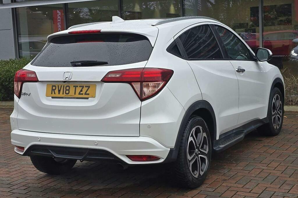 Honda Hr-V 1.5 I Vtec Ex Suv Cvt RV18TZZ White #3