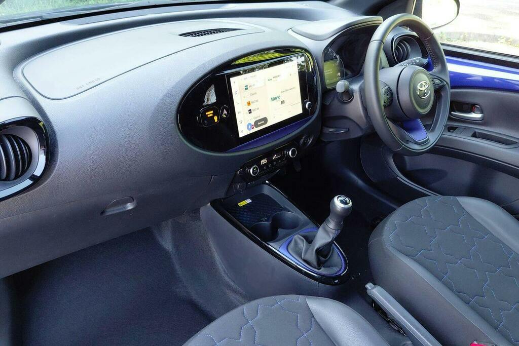 Toyota Aygo X 1.0 Vvt I Exclusive Hatchback GY24HUU Blue #5