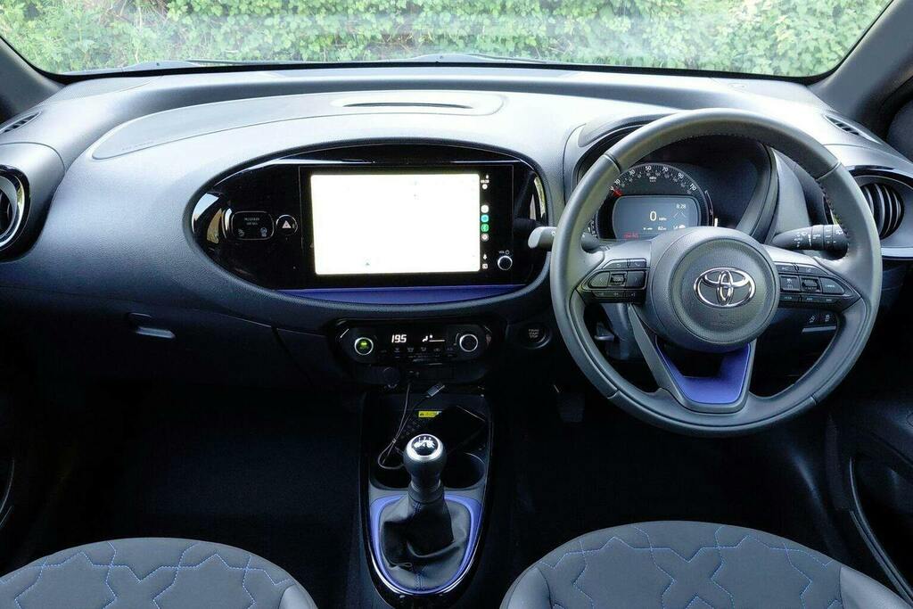 Toyota Aygo X 1.0 Vvt I Exclusive Hatchback GY24HUU Blue #6