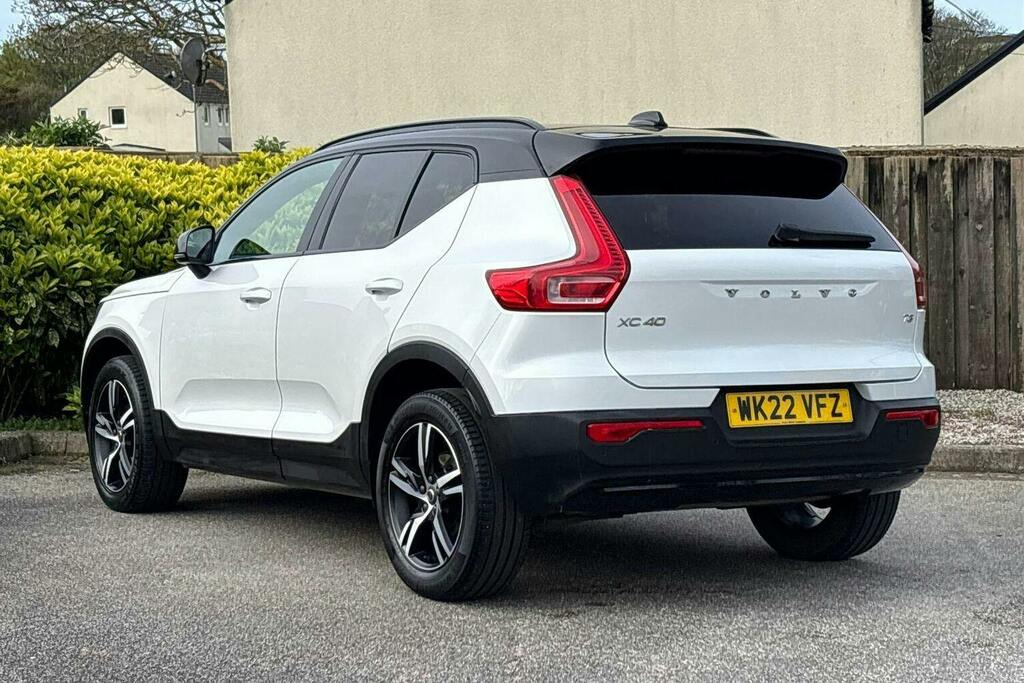 Volvo XC40 1.5 T3 R Design Suv WK22VFZ White #5