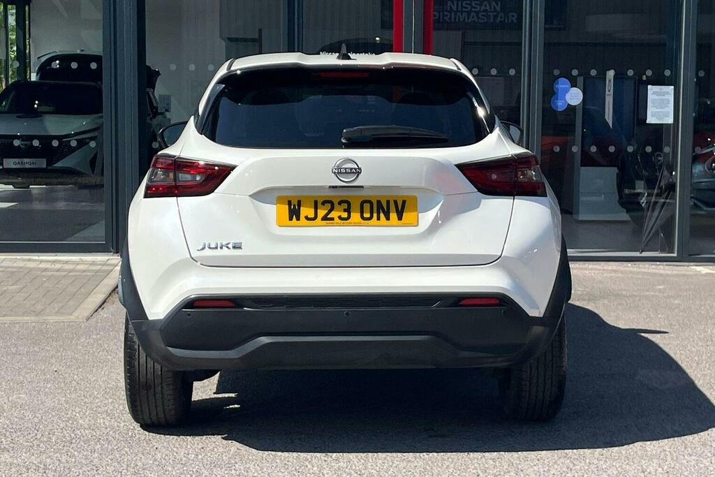 Nissan Juke 1.0 Dig T N Connecta Suv WJ23ONV White #4