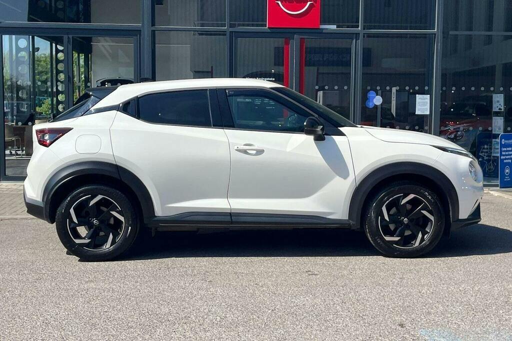 Nissan Juke 1.0 Dig T N Connecta Suv WJ23ONV White #2