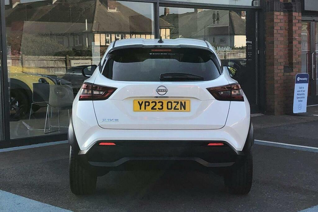 Nissan Juke 1.0 Dig T Tekna Suv Dct YP23OZN White #4