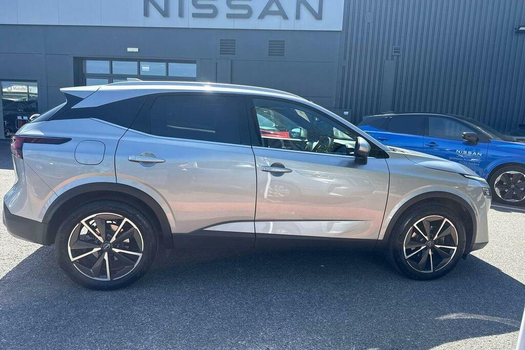 Nissan Qashqai 1.3 Dig T Mhev Tekna Suv Hybrid Silver #2