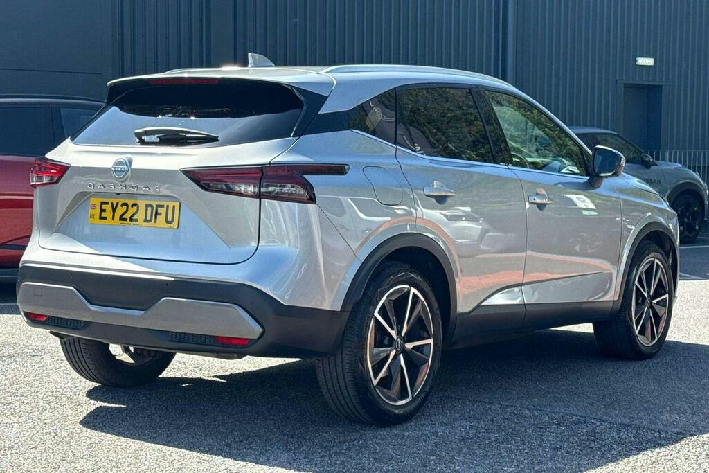 Nissan Qashqai 1.3 Dig T Mhev Tekna Suv Hybrid Silver #3