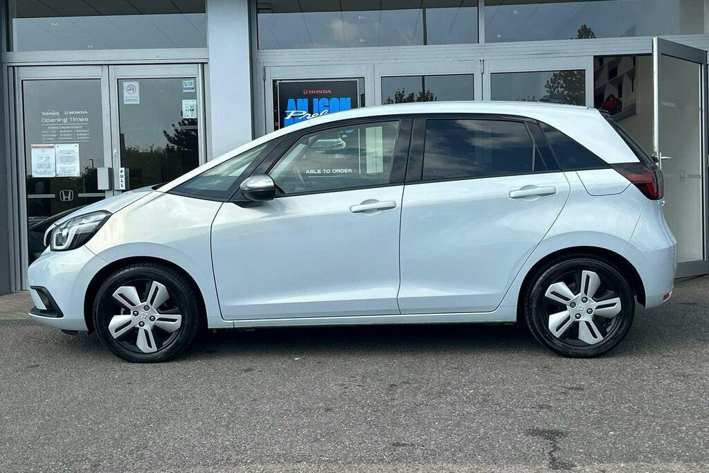Honda Jazz 1.5 H I Mmd Ex Hatchback Hybrid Ecvt White #6