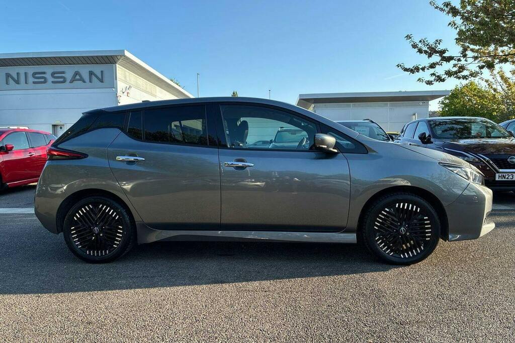 Nissan Leaf 39Kwh N Connecta Hatchback LN72OBS Grey #2