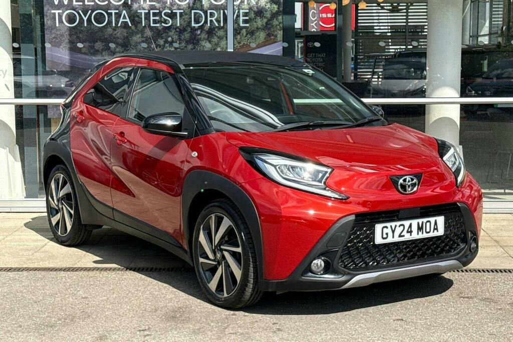 Toyota Aygo X 1.0 Vvt I Exclusive Hatchback Red