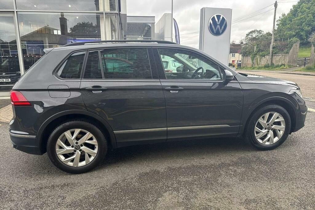Volkswagen Tiguan 1.5 Tsi Life Suv WL72EEZ Grey #2
