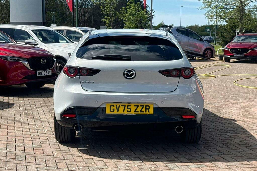 Mazda 3 2.0 E Skyactiv X Mhev Exclusive Line Hatchback White #4