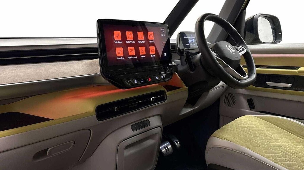 Volkswagen ID.Buzz Pro 77Kwh Style Mpv MD73SDY Yellow #4