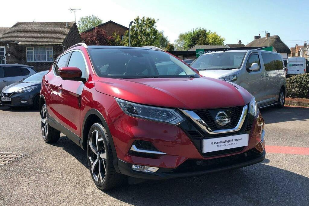 Nissan Qashqai 1.6 Dig T Tekna Suv Red
