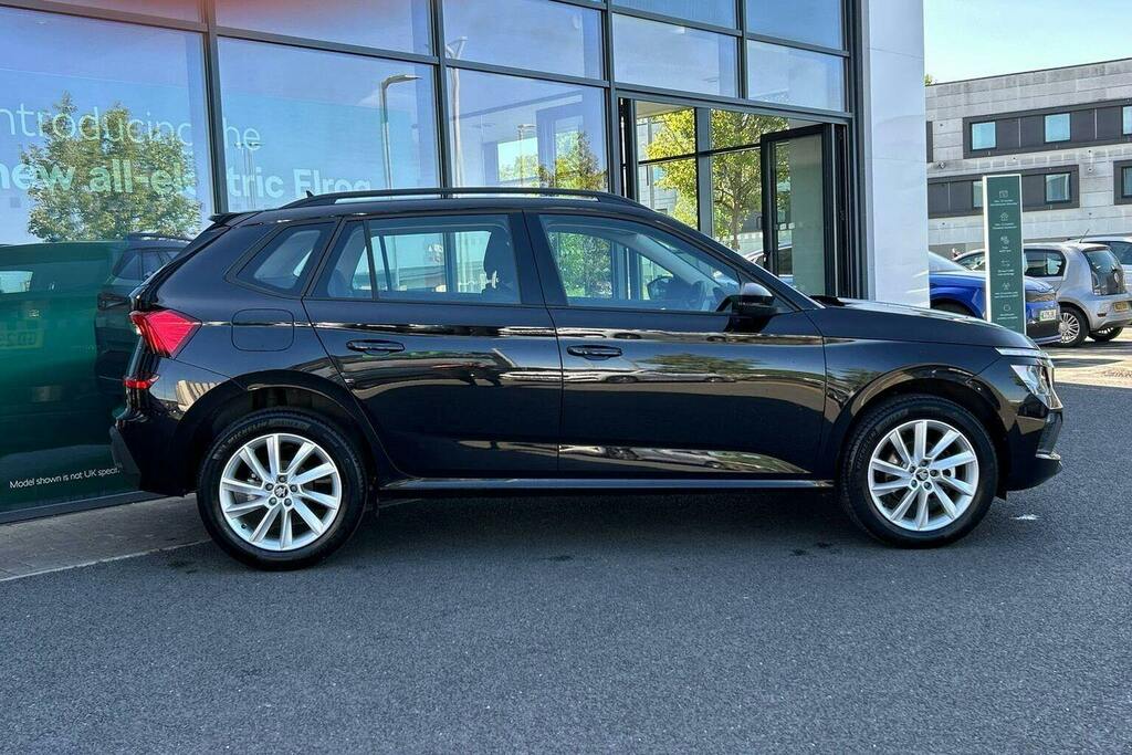 Skoda Kamiq 1.0 Tsi Se Edition Suv GD25EWY Black #2