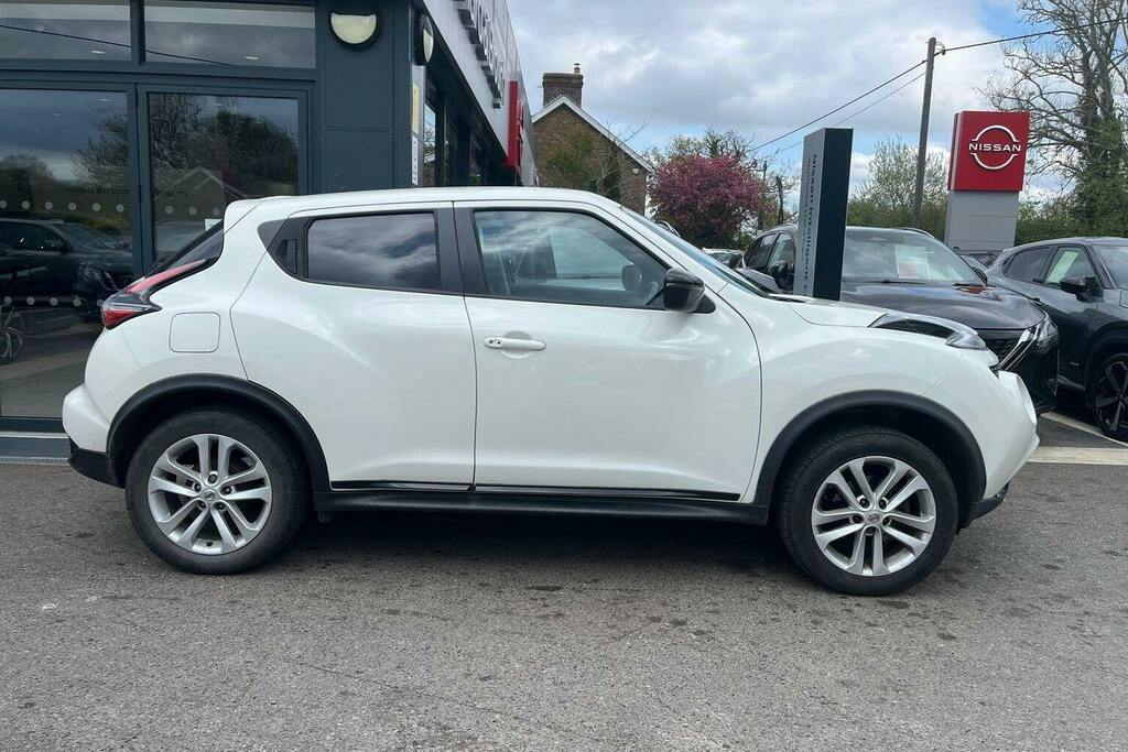 Nissan Juke 1.6 Bose Personal Edition Suv Xtron BV18HXC White #2
