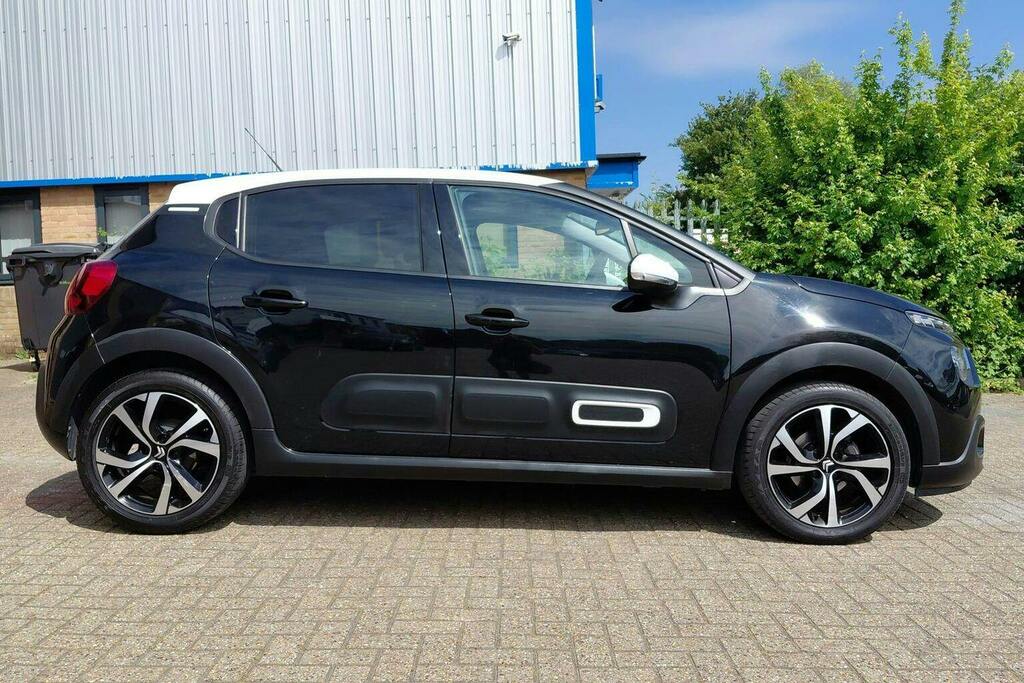 Citroen C3 1.2 Puretech Max Hatchback MT24UNB Black #2