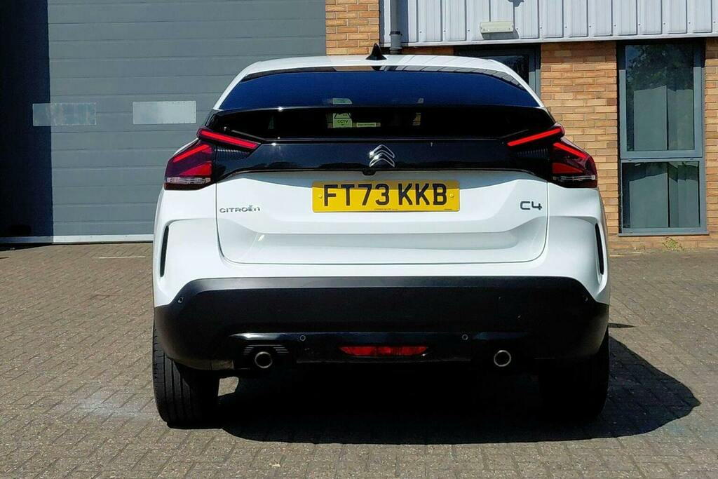Citroen C4 1.2 Puretech Max Hatchback Eat8 FT73KKB White #4
