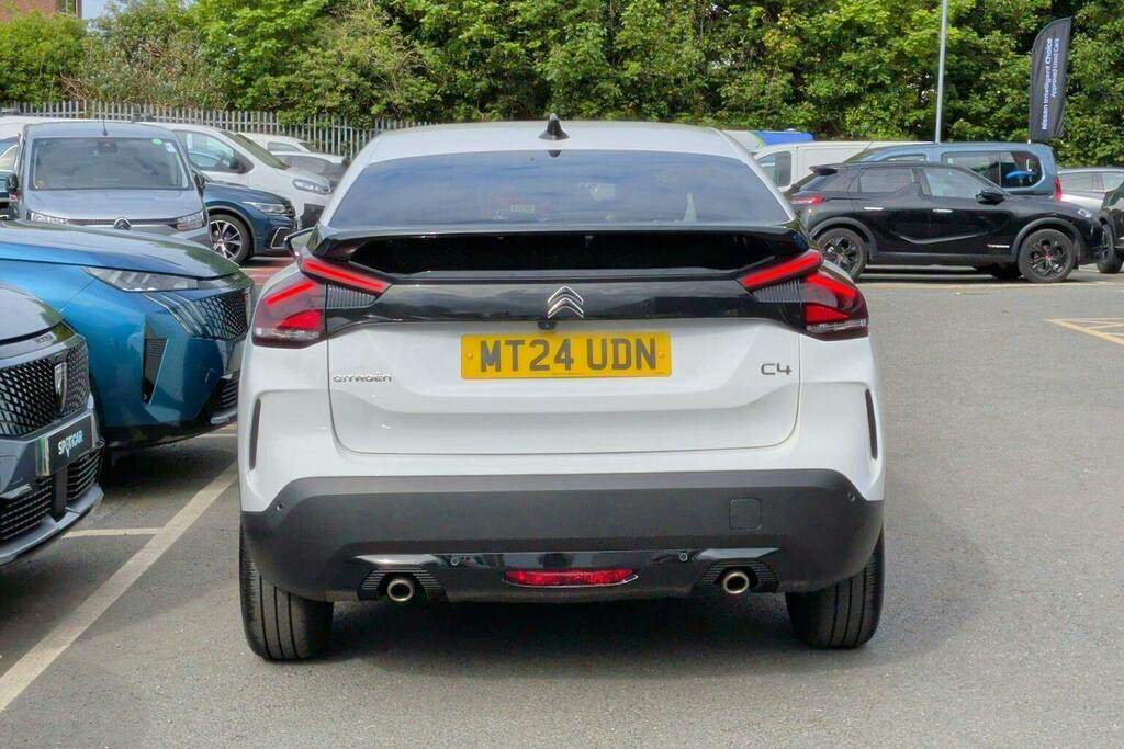 Citroen C4 1.2 Puretech Max Hatchback Eat8 MT24UDN White #4