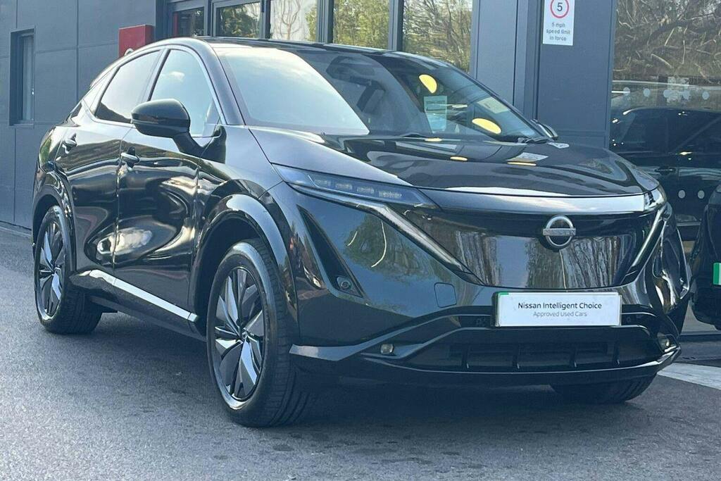 Nissan Ariya 63Kwh Advance Suv 7.4Kw Charger Green