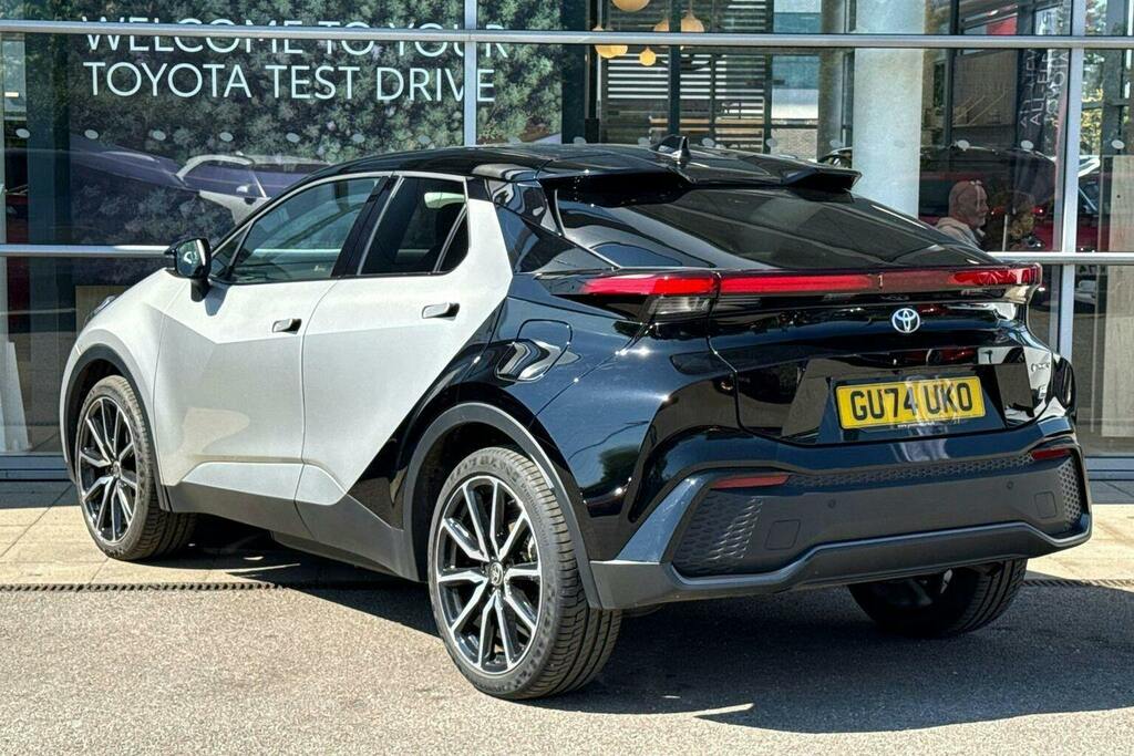 Toyota C-Hr 2.0 Vvt 13.6Kwh Gr Sport Suv Plug In Hy Silver #4