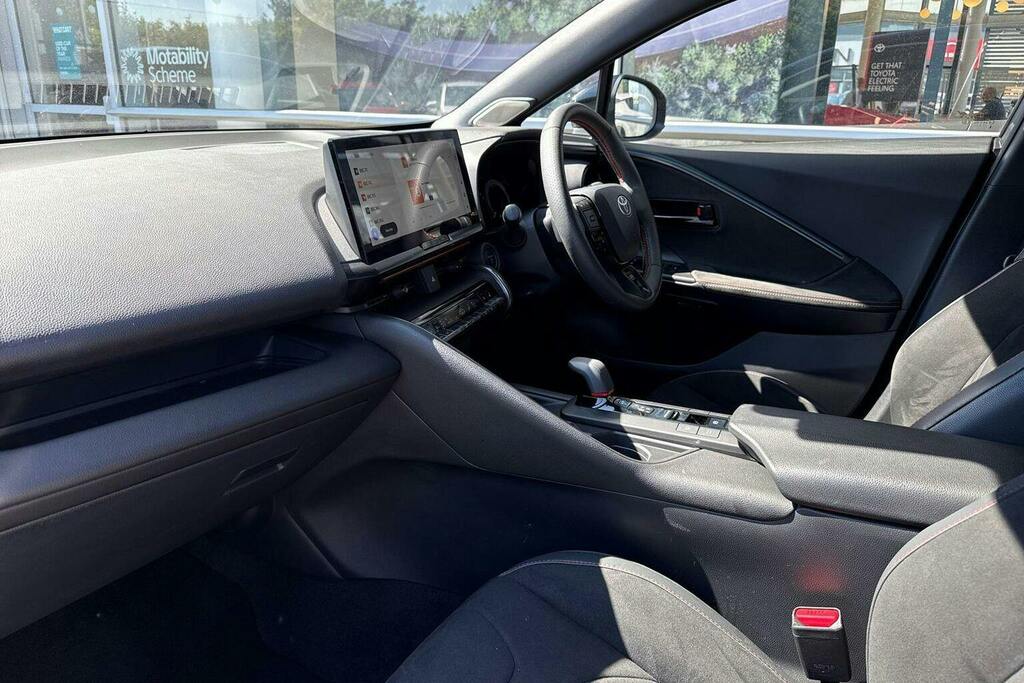Toyota C-Hr 2.0 Vvt 13.6Kwh Gr Sport Suv Plug In Hy Silver #5