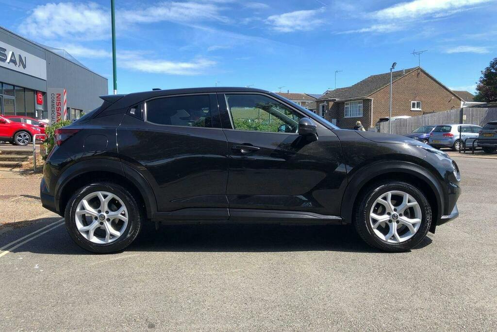 Nissan Juke 1.0 Dig T N Connecta Suv DX22YWS Black #2