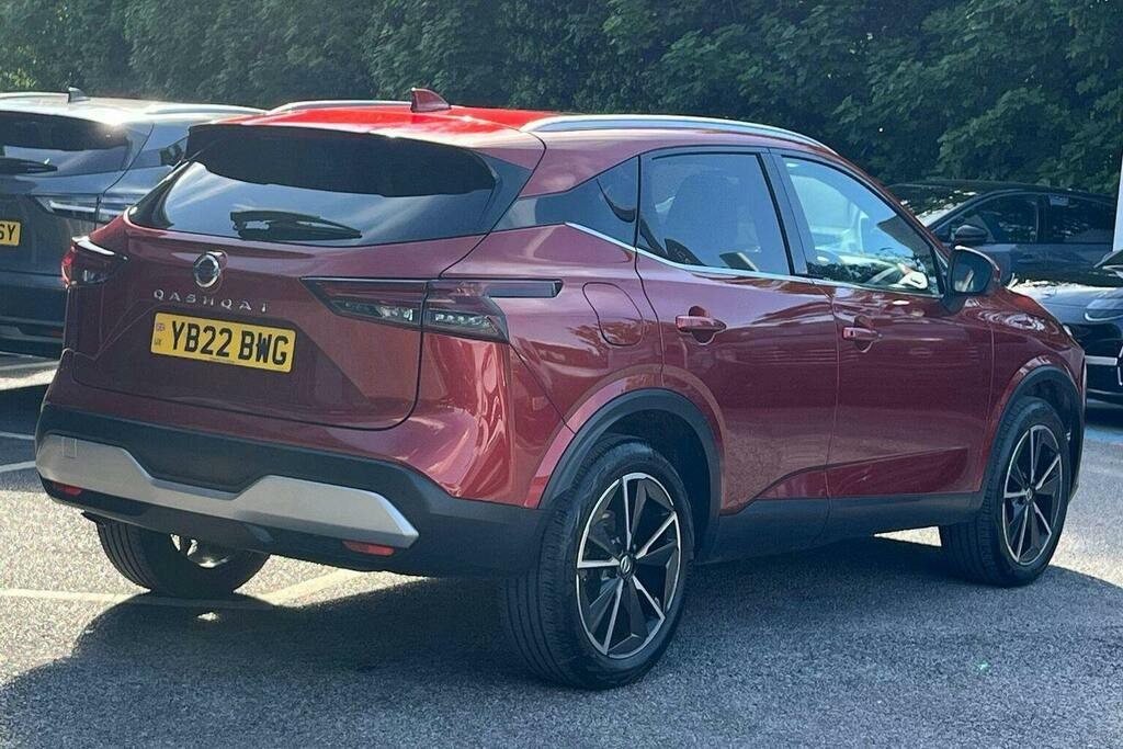 Nissan Qashqai 1.3 Dig T Mhev Tekna Suv Hybrid Xtron YB22BWG Red #3