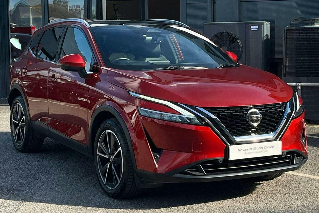 Nissan Qashqai 1.3 Dig T Mhev Tekna Suv Hybrid Xtron Red