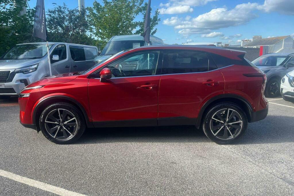 Nissan Qashqai 1.3 Dig T Mhev Tekna Suv Hybrid Xtron YB22BWG Red #6