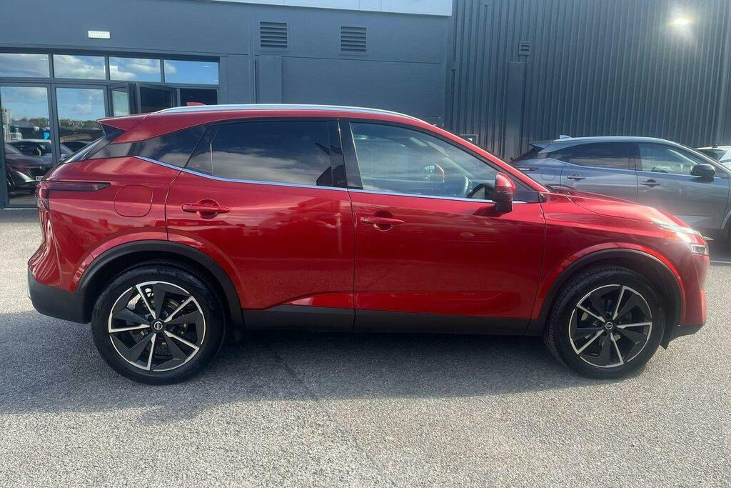 Nissan Qashqai 1.3 Dig T Mhev Tekna Suv Hybrid Xtron YB22BWG Red #2
