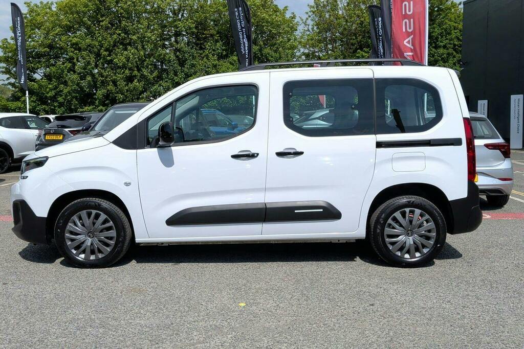 Citroen e-Berlingo 52Kwh Plus M Mpv FH74GGP White #6