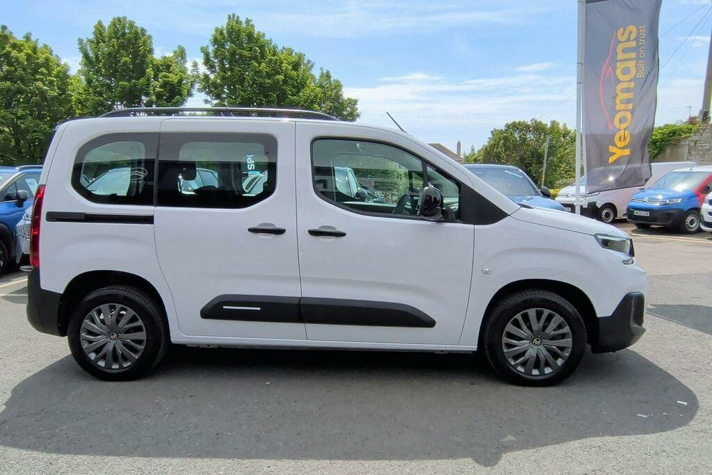 Citroen e-Berlingo 52Kwh Plus M Mpv FH74GGP White #2