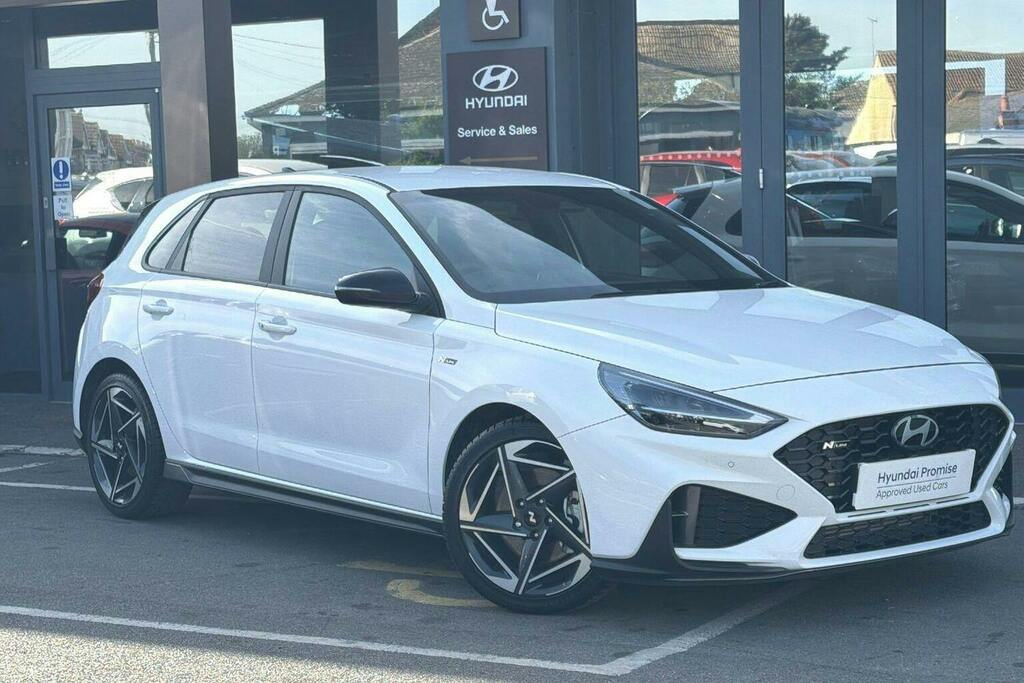 Hyundai I30 1.5 T-gdi Mhev Premium Tourer Hybrid Ma Black #1