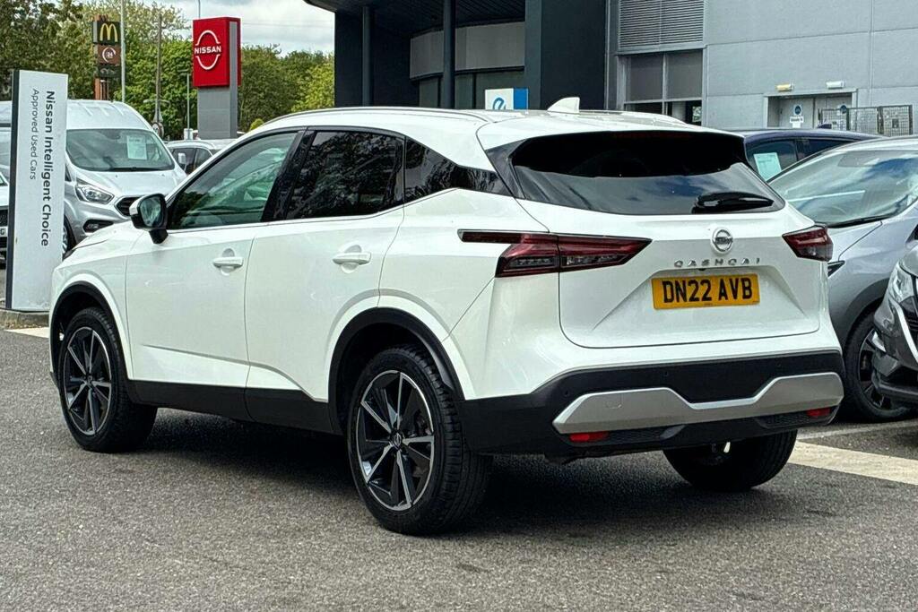 Nissan Qashqai 1.3 Dig T Mhev Tekna Suv Hybrid DN22AVB White #5
