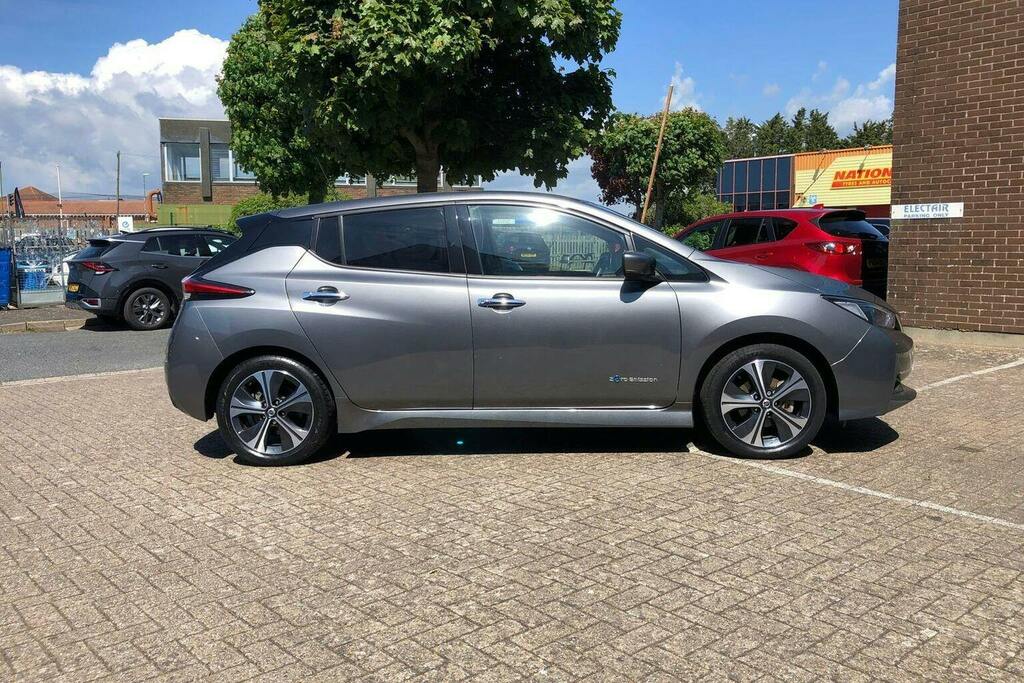 Nissan Leaf 40Kwh N Connecta Hatchback LO20UKZ Grey #2