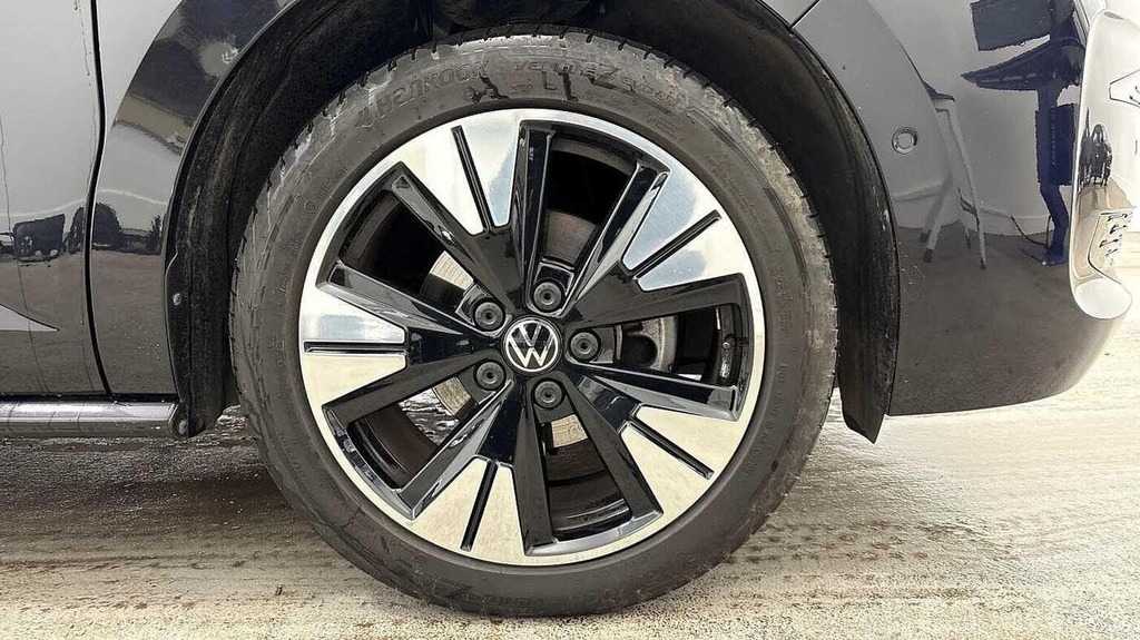 Volkswagen Multivan 2.0 Tdi Style Mpv Dsg KY25SDU Black #5