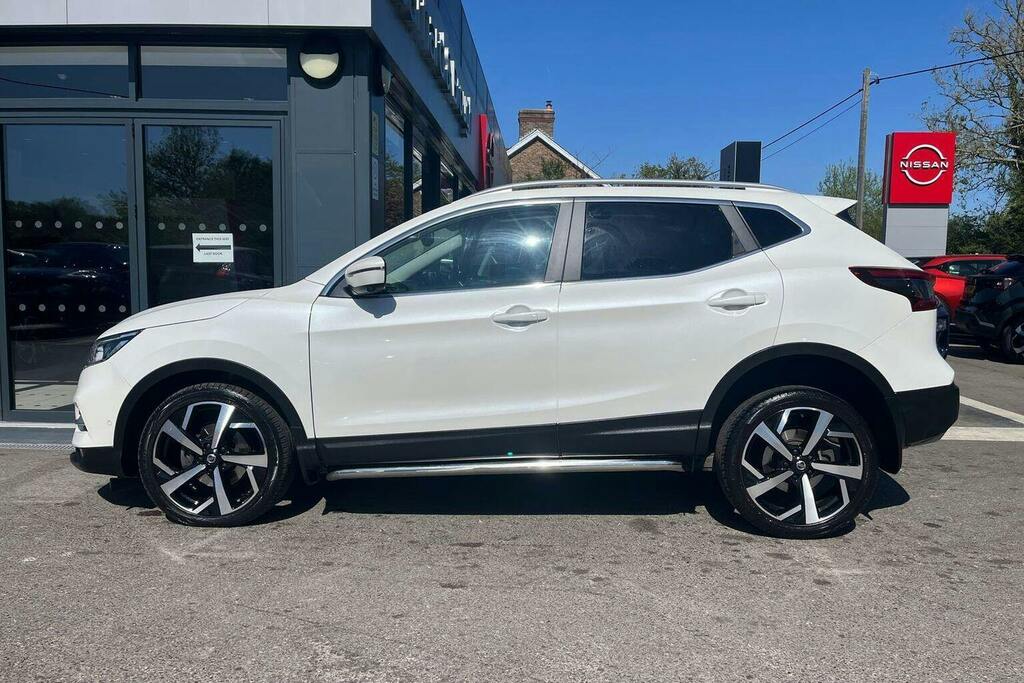 Nissan Qashqai 1.7 Dci Tekna Suv Cvt 4Wd White #6