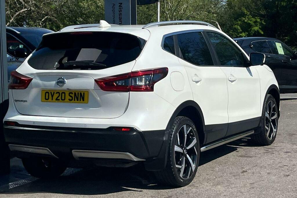 Nissan Qashqai 1.7 Dci Tekna Suv Cvt 4Wd White #3